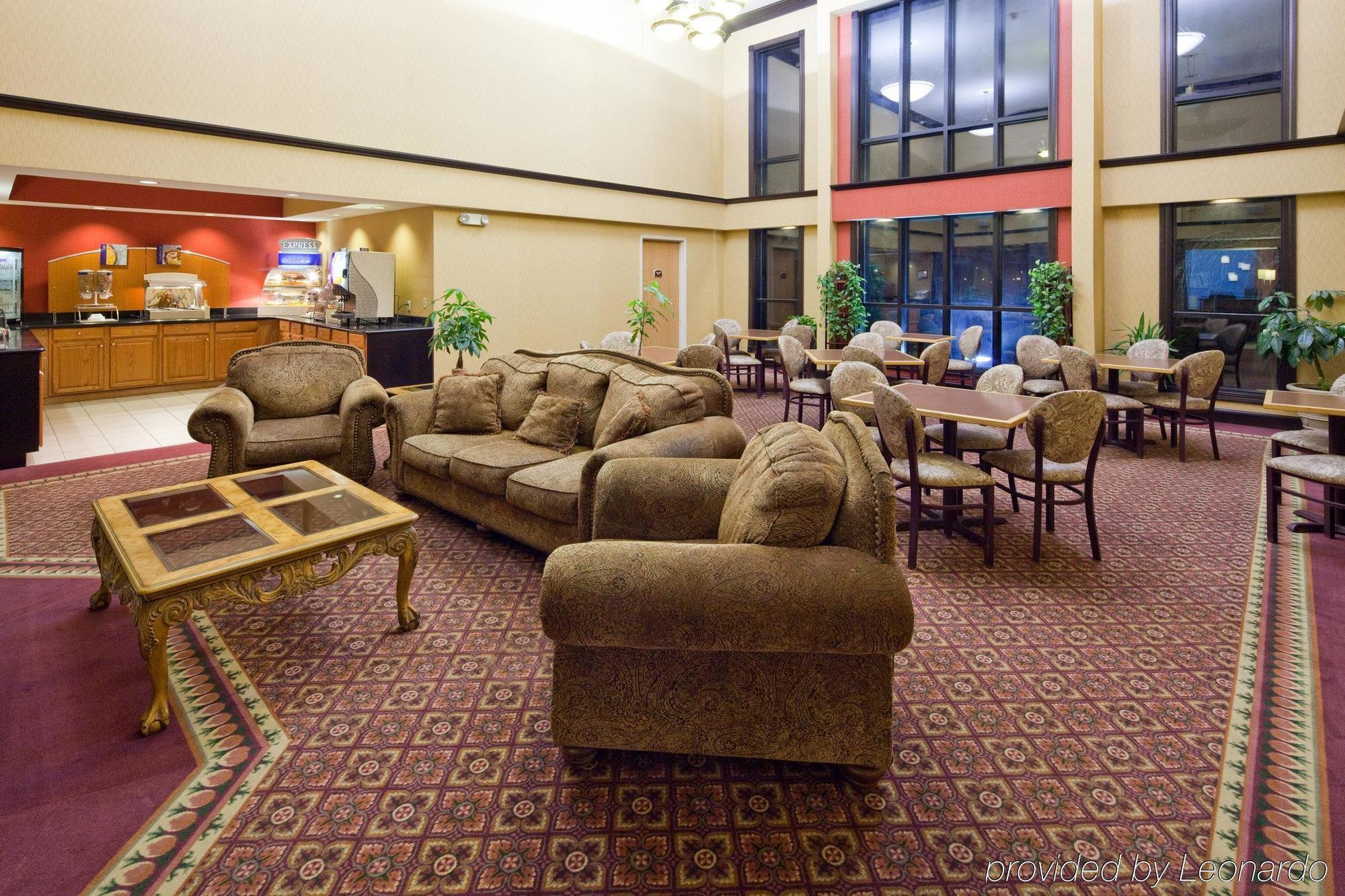 Holiday Inn Express Hotel & Suites Wauseon By Ihg Экстерьер фото