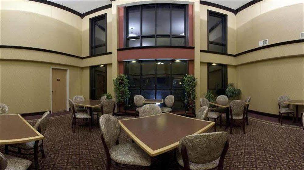 Holiday Inn Express Hotel & Suites Wauseon By Ihg Экстерьер фото